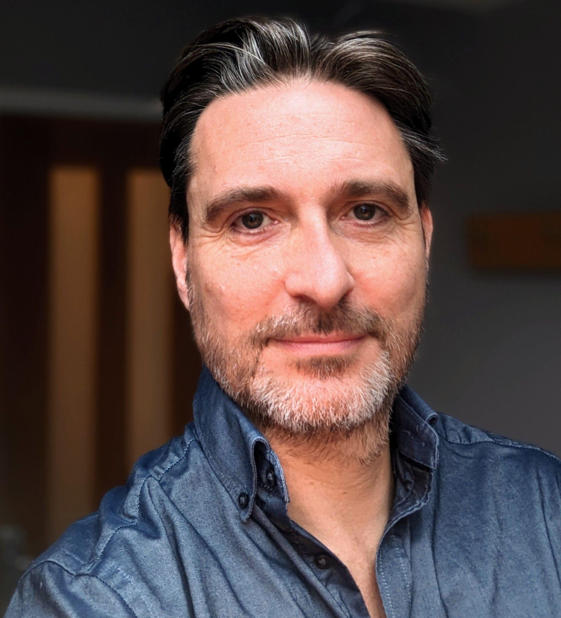 Dr Julian Westwood